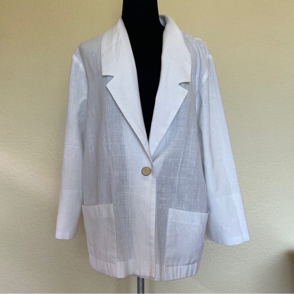 Vintage ‘Tea Party’ White Blazer Coat w Pockets